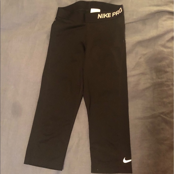 Nike Pants - Black Nike Pro Crop Leggings Nike Pants - Black Nike Pro Crop Leggings